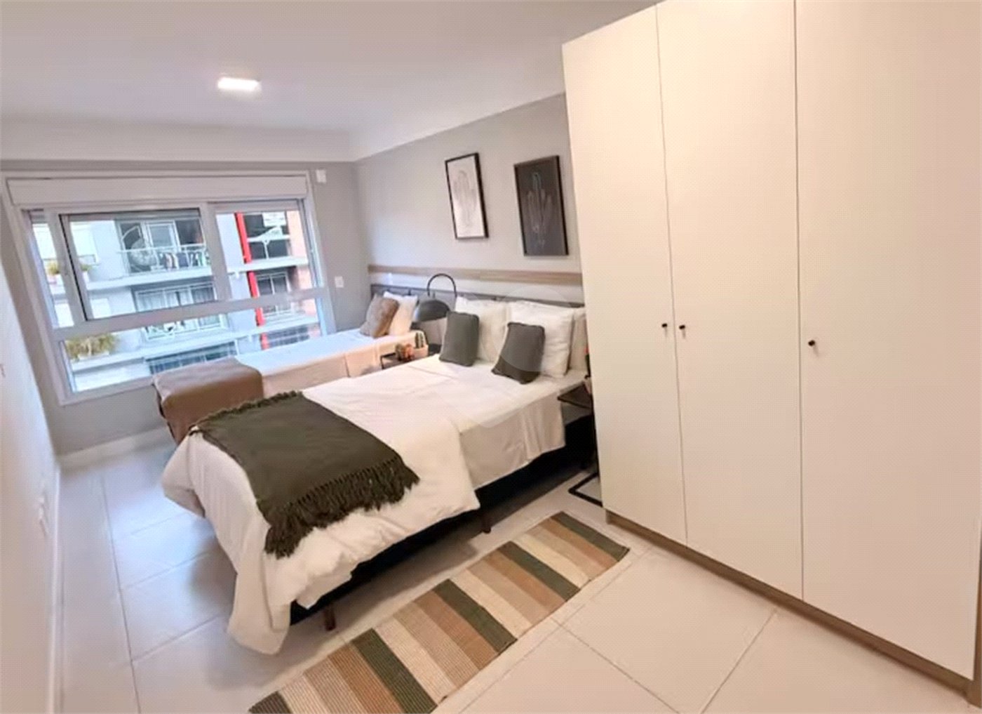 Apartamento à venda com 2 suítes em Jurerê, Florianópolis, SC