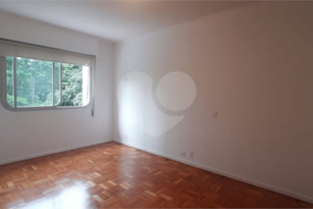 Apartamento para alugar com 3 quartos, sendo 1 suíte,  em Jardim Marajoara, São Paulo, SP