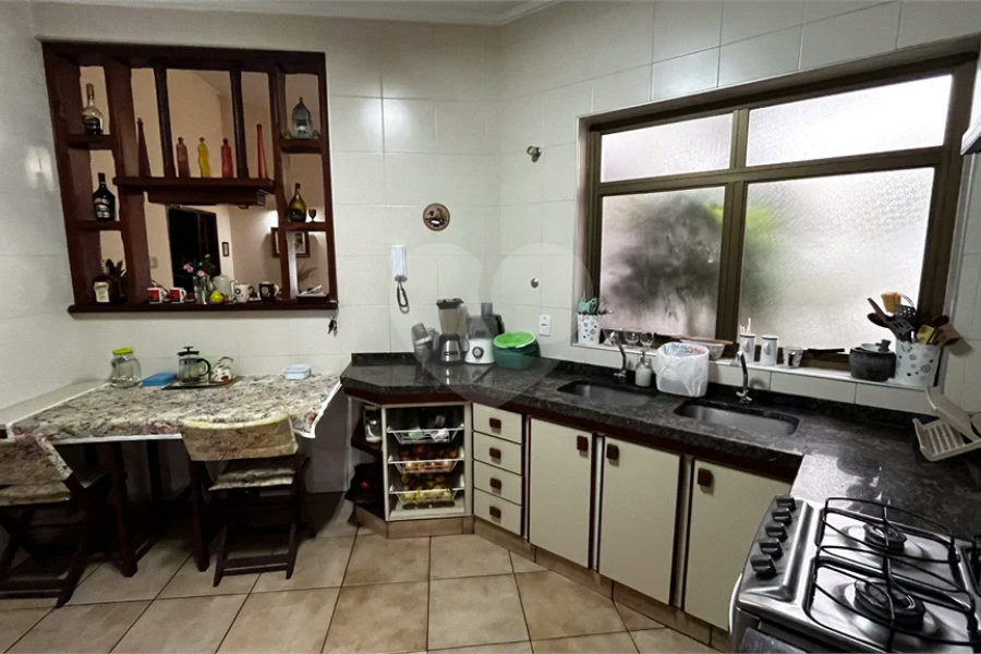 Casa à venda com 3 quartos, sendo 1 suíte, em Jardim Dos Estados, Poços de Caldas - MG
