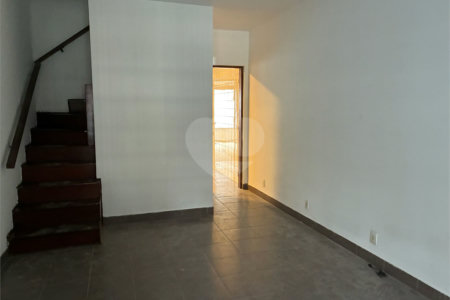 Casa à venda com 3 quartos, sendo 1 suíte,  em Vila Figueira, Suzano, SP