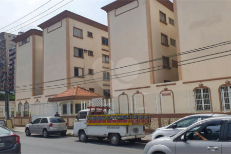 Apartamento à venda com 2 quartos em Guilhermina, Praia Grande, SP