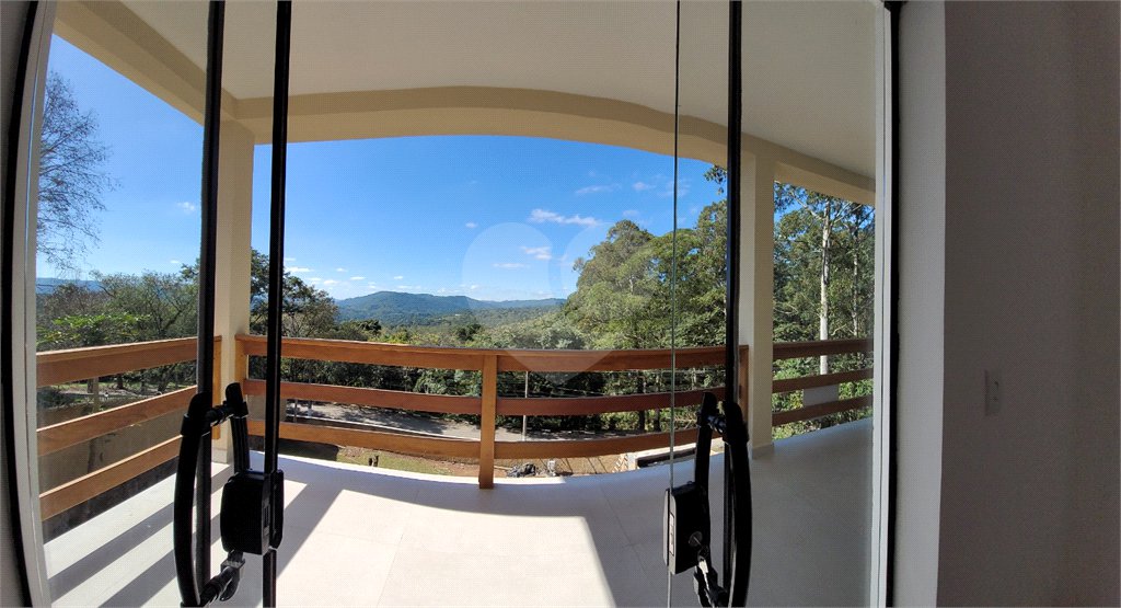Casa à venda com 4 suítes no condomínio Sausalito, Mairiporã - SP