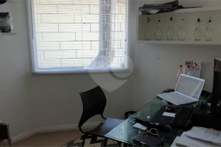 Casa à venda com 1 quarto no condomínio Baha, São Paulo - SP