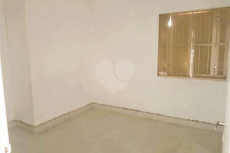 Casa à venda ou para alugar com 7 quartos, sendo 2 suítes, em Jardim Peri Peri, São Paulo, SP