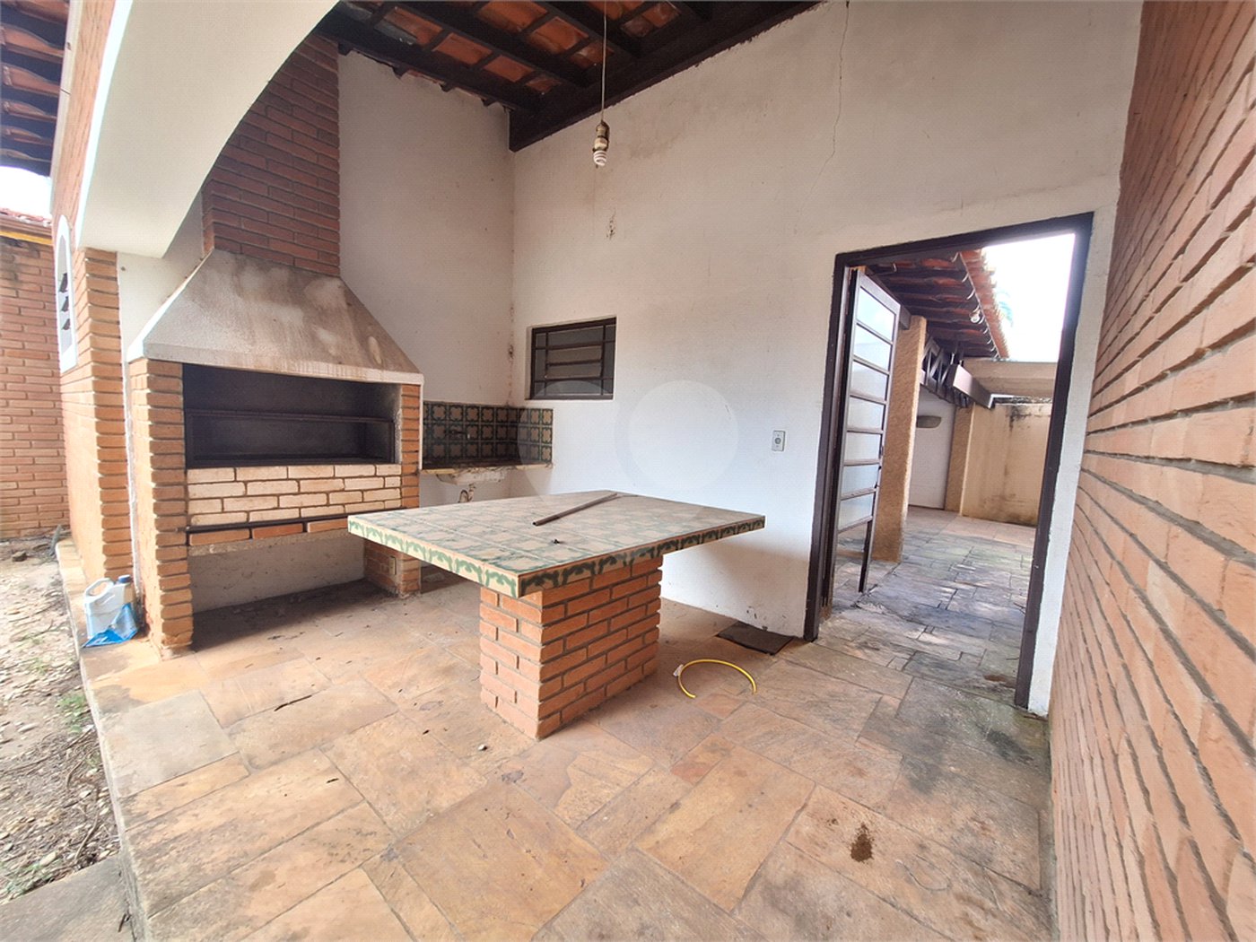 Casa à venda com 3 quartos, sendo 1 suíte, no Centro, Vinhedo, SP