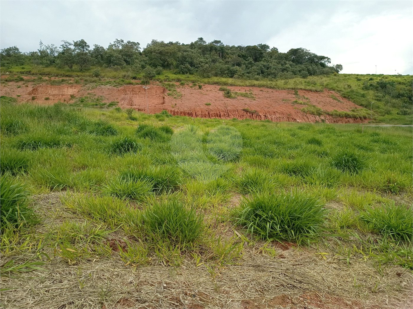 Terreno à venda no condomínio Portal Lamis, Bom Jesus dos Perdões - SP