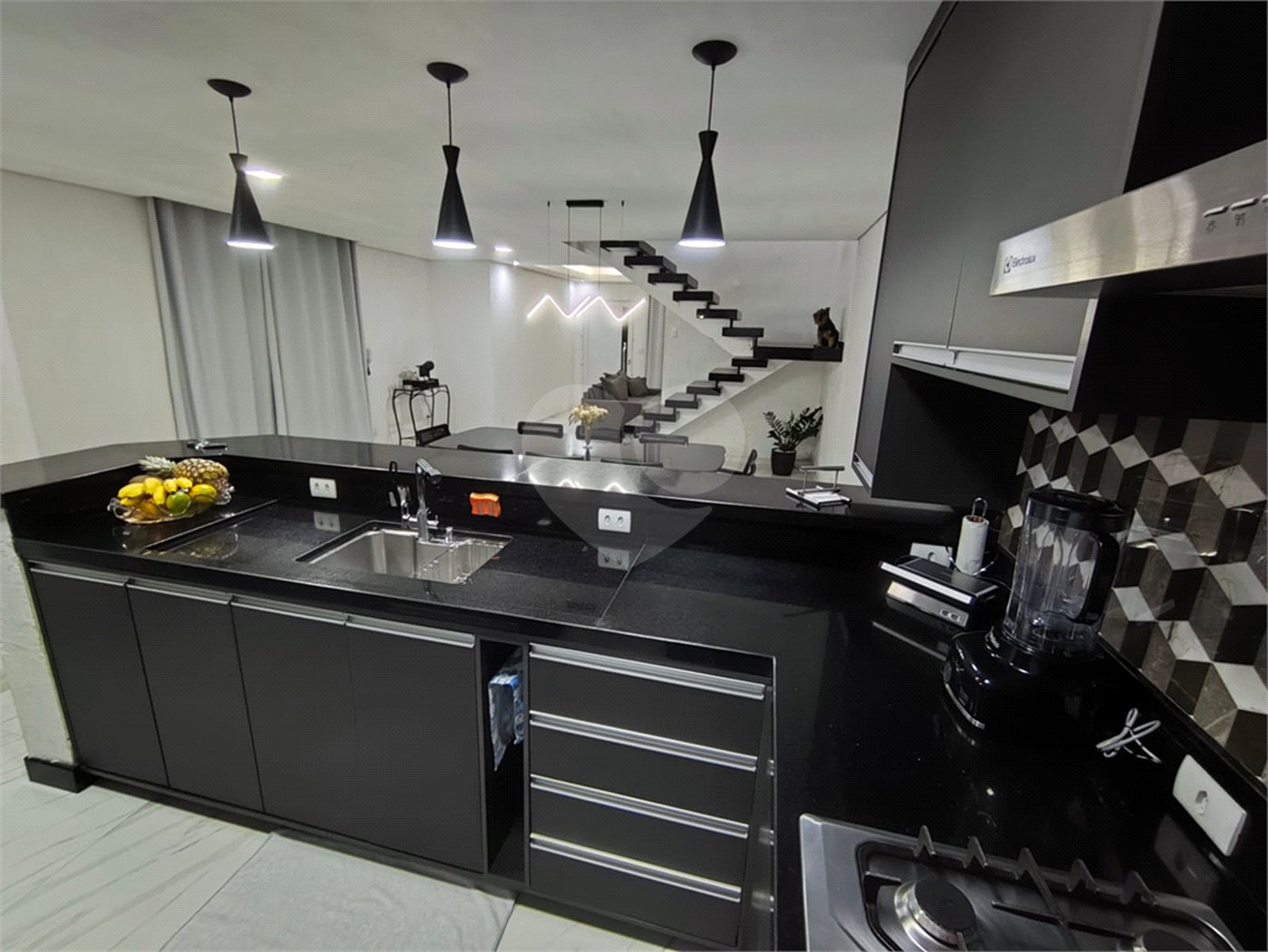 Casa à venda com 3 quartos, sendo 1 suíte,  em Residencial Colinas, Mogi das Cruzes, SP