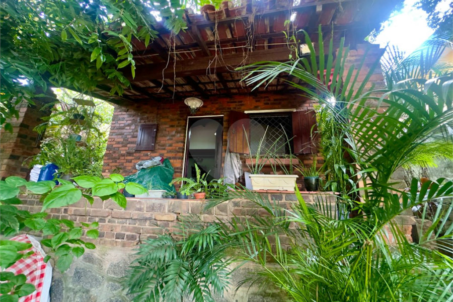 Casa à venda com 3 quartos em Horto, São Paulo, SP