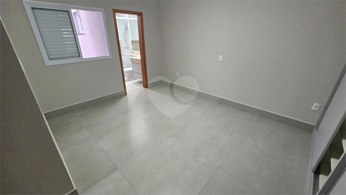 Casa à venda ou para alugar com 3 quartos, sendo 1 suíte, no condomínio Jardim Park Real, Indaiatuba - SP