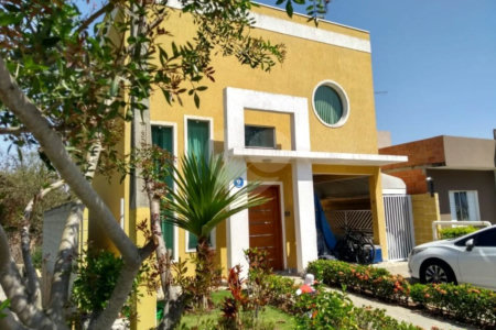 Casa à venda com 2 quartos no condomínio Portal do Bosque, Louveira - SP