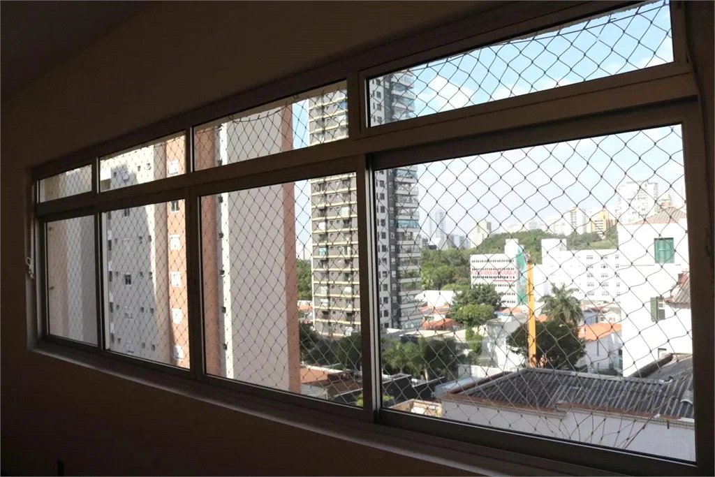 Apartamento à venda com 3 quartos, sendo 1 suíte, em Água Branca, São Paulo, SP