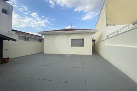 Casa à venda com 3 quartos, sendo 1 suíte, no Centro, Araraquara, SP