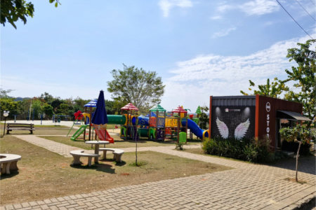 Casa à venda com 2 quartos, sendo 1 suíte, no condomínio Residencial Jardim, Sorocaba - SP