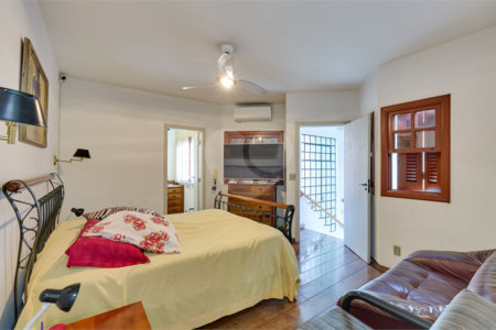 Casa de Vila à venda com 3 quartos, sendo 2 suítes, em Granja Julieta, São Paulo, SP
