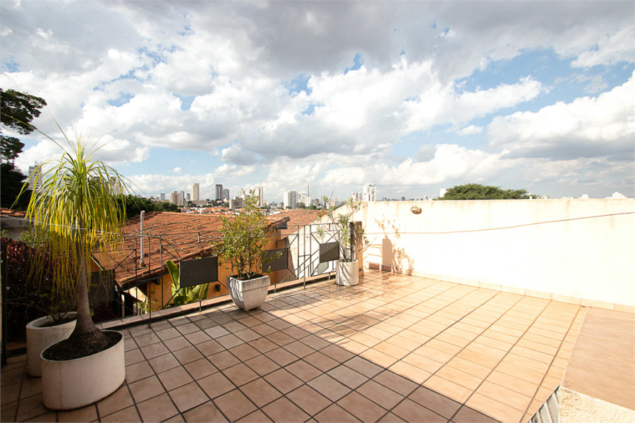 Sobrado à venda com 5 quartos em Vila Mariana, São Paulo, SP