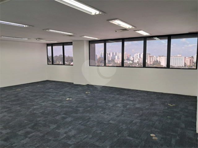 Sala à venda em Alto da Boa Vista, São Paulo, SP