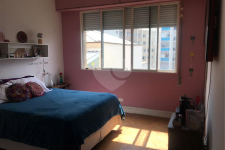 Apartamento à venda com 3 quartos, sendo 1 suíte, em Santa Cecília, São Paulo, SP