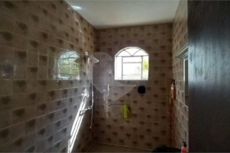 Casa à venda com 3 quartos, sendo 1 suíte, em Vila Barcelona, Sorocaba, SP