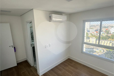 Apartamento à venda com 3 quartos, sendo 1 suíte, em Vila Cruz das Almas, São Paulo, SP
