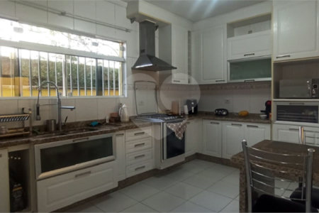 Sobrado à venda com 3 suítes em Vila Mazzei, São Paulo, SP