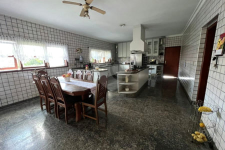 Casa à venda ou para alugar com 4 quartos, sendo 3 suítes, no condomínio Monte Belo, Salto - SP
