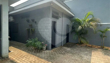 Casa à venda com 3 quartos, sendo 1 suíte,  no condomínio Golden Park, Hortolândia - SP