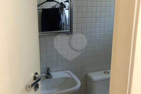 Apartamento à venda com 4 quartos, sendo 3 suítes, em Alto da Boa Vista, São Paulo, SP