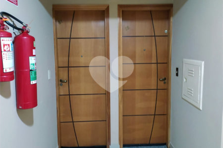 Apartamento à venda com 2 quartos em Chora Menino, São Paulo, SP