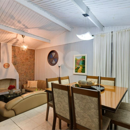 Casa à venda com 3 quartos, sendo 1 suíte, em Guarapiranga, São Paulo, SP