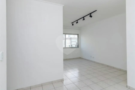 Apartamento à venda com 3 quartos em Moema, São Paulo, SP