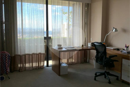 Apartamento à venda com 4 suítes em Vila Suzana, São Paulo, SP