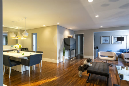 Apartamento à venda com 3 quartos, sendo 1 suíte,  em Jardim Marajoara, São Paulo, SP