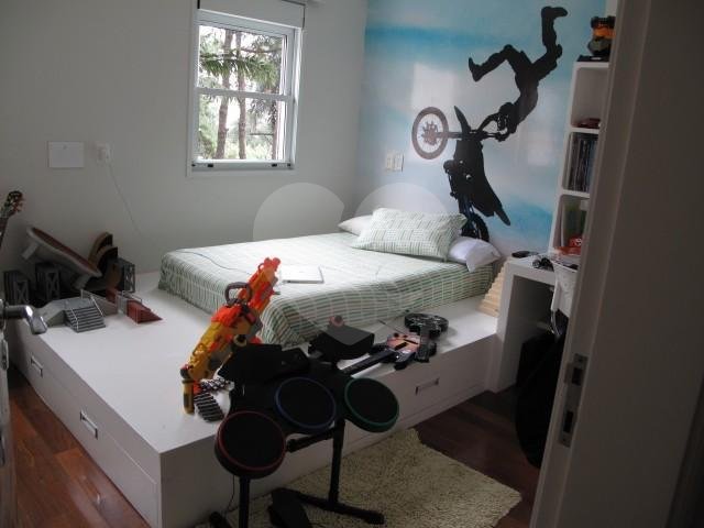 Casa à venda ou para alugar com 4 suítes no condomínio Villa Imperial, São Paulo - SP