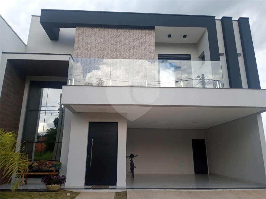 Casa à venda ou para alugar com 3 suítes no condomínio Residencial Viena, Indaiatuba - SP