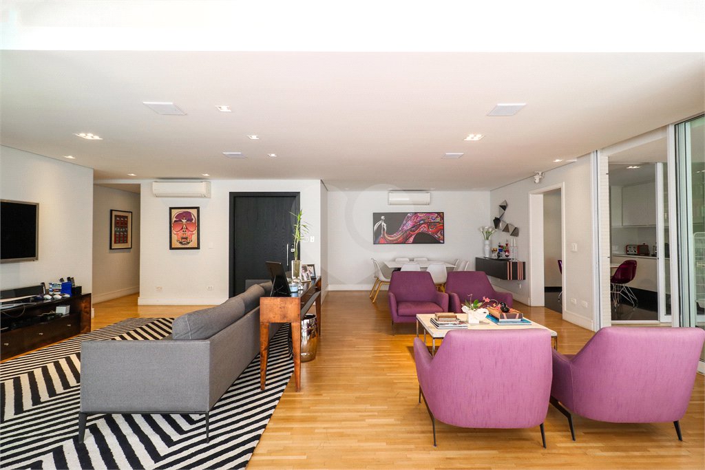 Apartamento à venda com 3 suítes em Perdizes, São Paulo, SP