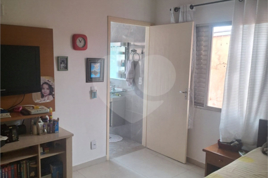 Casa à venda com 4 quartos, sendo 1 suíte, em Sapopemba, São Paulo, SP