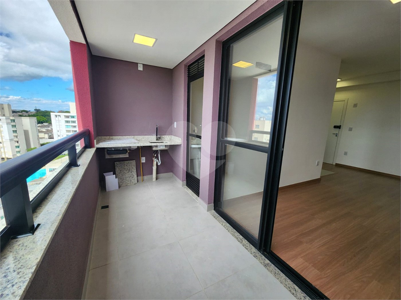 Apartamento à venda com 1 suíte em Jardim Guarujá, Sorocaba, SP