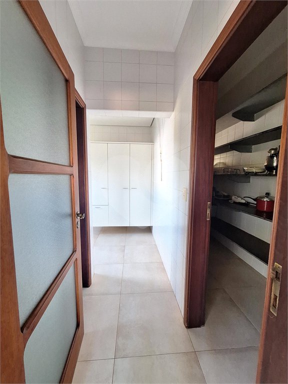 Casa à venda com 3 suítes no condomínio Chácaras do Lago, Vinhedo - SP
