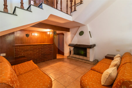 Casa de Vila à venda com 4 quartos, sendo 2 suítes, em Alto da Boa Vista, São Paulo, SP