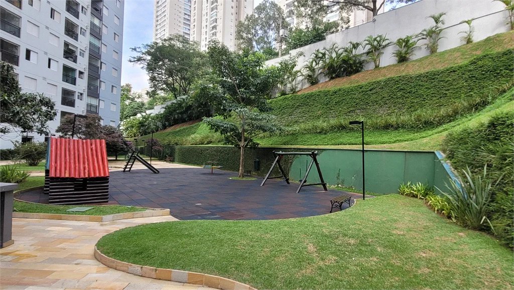 Apartamento à venda com 2 quartos, sendo 1 suíte, em Vila Andrade, São Paulo, SP