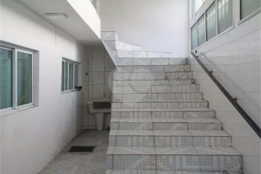 Sobrado à venda com 3 quartos, sendo 1 suíte, em Vila Nova Cachoeirinha, São Paulo, SP
