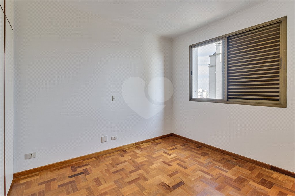 Apartamento à venda com 2 quartos, sendo 1 suíte, em Campo Belo, São Paulo, SP