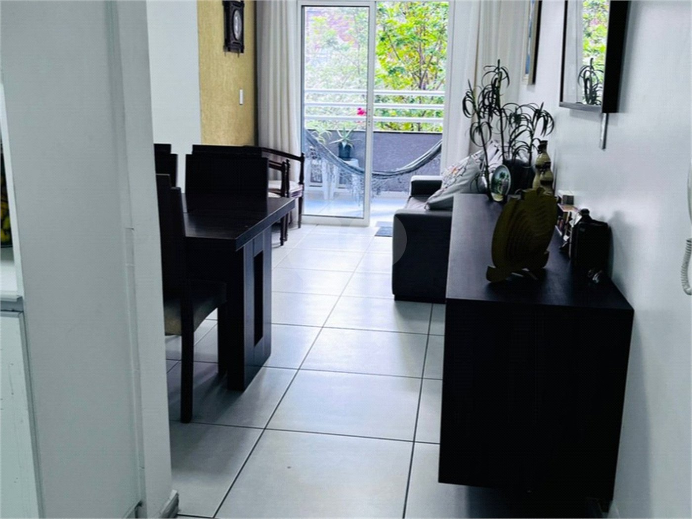 Apartamento à venda com 3 quartos, sendo 1 suíte, em Parque Bela Vista, Votorantim, SP