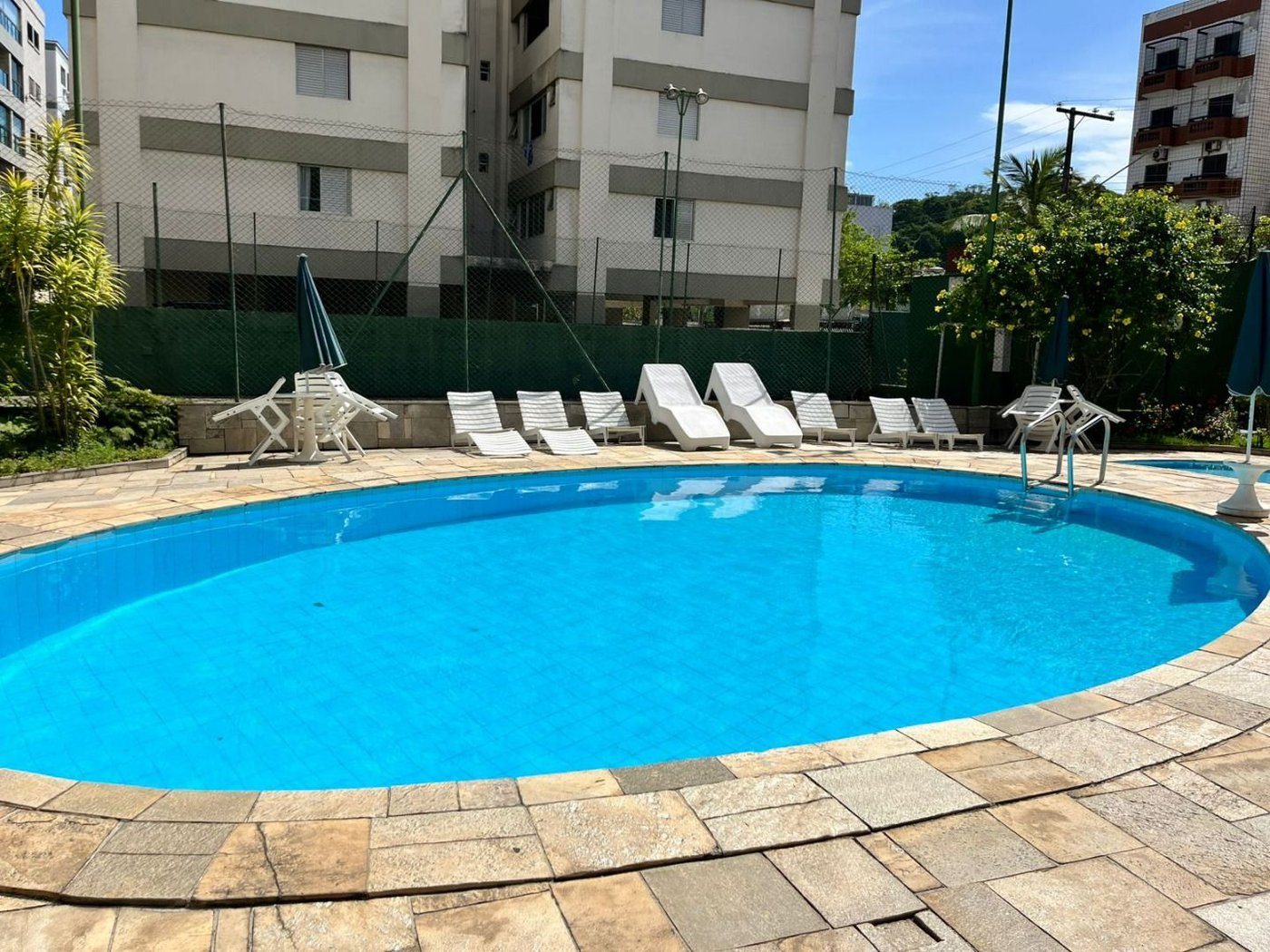 Apartamento à venda, 77 m² por R$ 480.000,00 - Jardim Las Palmas - Guarujá/SP