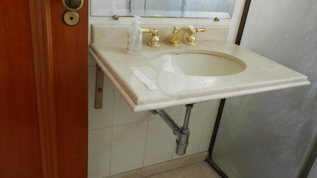 Apartamento à venda com 3 quartos, sendo 1 suíte, em Alto da Boa Vista, São Paulo, SP