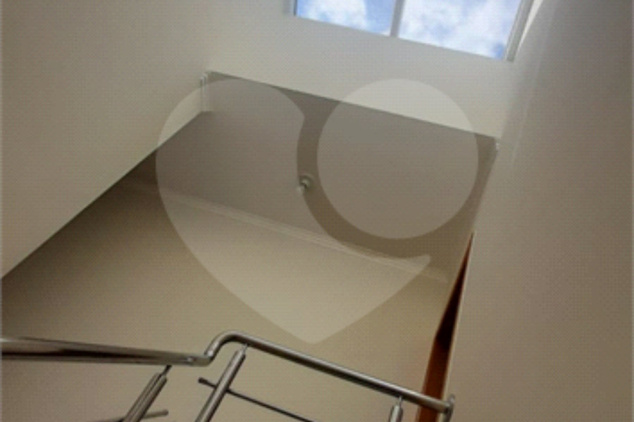 Sobrado à venda com 3 quartos, sendo 1 suíte, em Vila Mazzei, São Paulo, SP