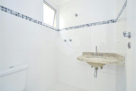 Apartamento à venda com 3 quartos, sendo 1 suíte, em Vila Gumercindo, São Paulo, SP