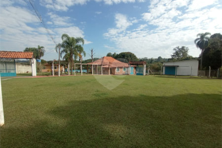Chácara à venda com 6 quartos, sendo 1 suíte,  em Cercadinho, Alambari, SP