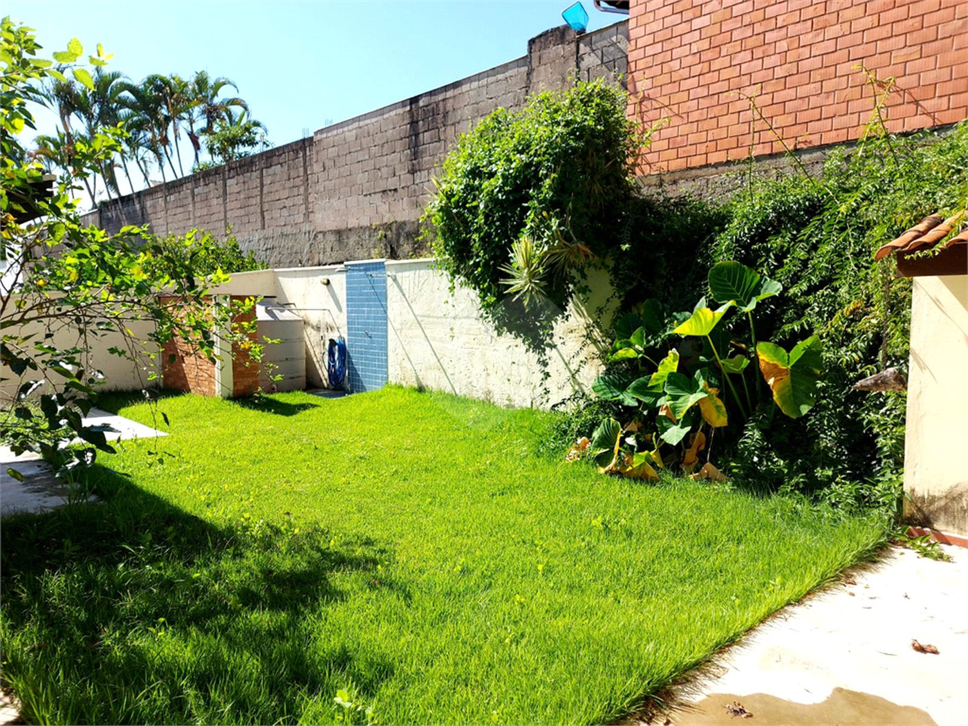 Casa charmosa e elegante localizada no deslumbrante Condomínio Villagio Capriccio Louveira SP