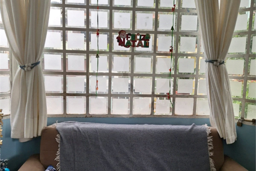 Sobrado à venda com 3 quartos, sendo 1 suíte, em Vila Irmãos Arnoni, São Paulo, SP